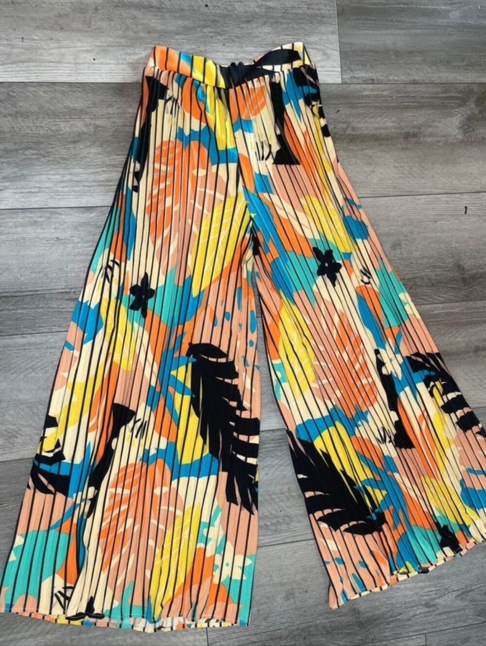 Pleated Wide-Leg Multicolor Palazoo Pants